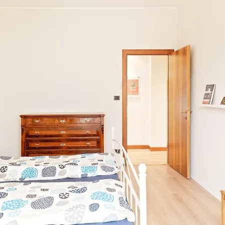 Veronetta With Balcony Apartment *